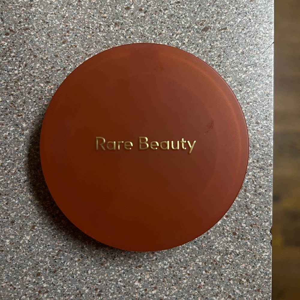 Rare Beauty Matte Bouncy Blush- Worth